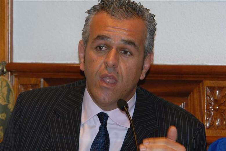 Francisco López, en un Pleno de 2012,  cuando era concejal de Urbanismo y portavoz del PP (Foto TA)